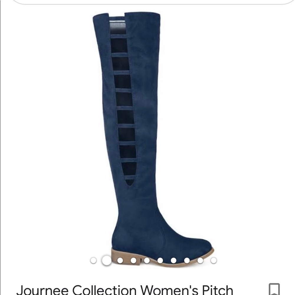 Brand new (In box) Black knee high journee Collection Black suede boots!!